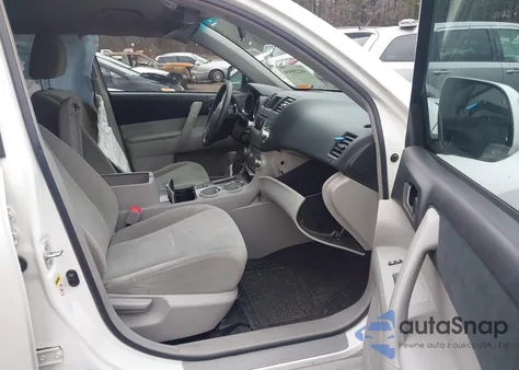 2012 Toyota Highlander Base V6 из США, поврежденный, VIN 5TDZK3EHXCS083195